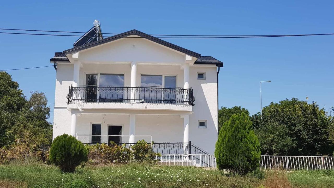 Villa Bratislava Демир-Капия Экстерьер фото
